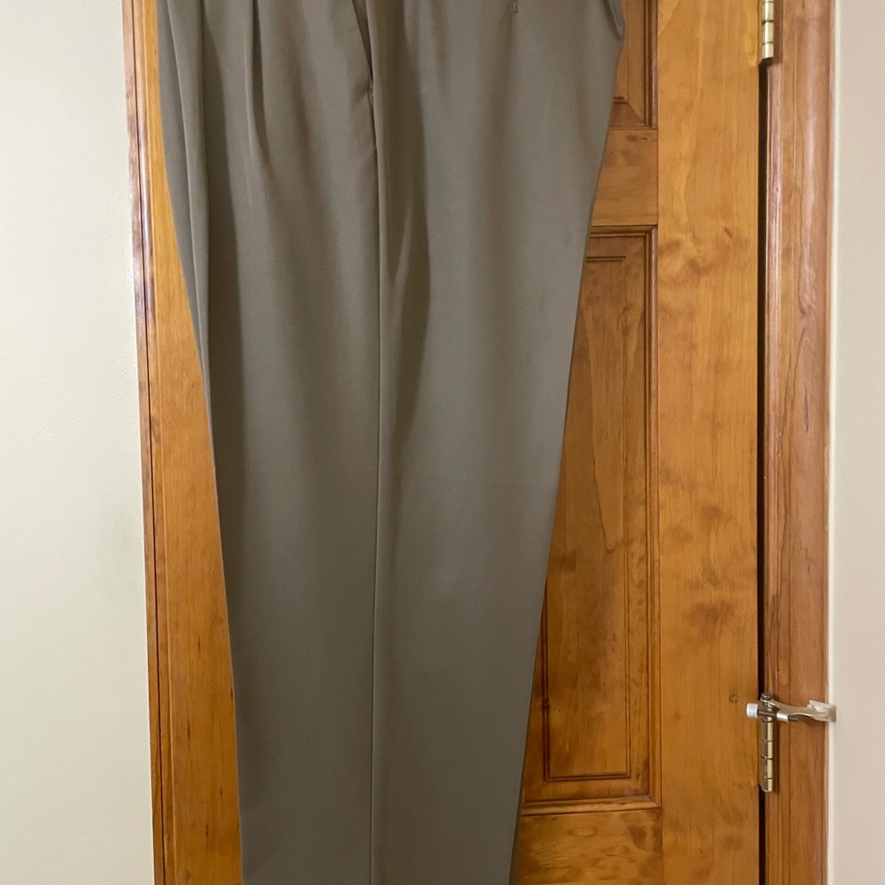 Perry Ellis Men's Dress Pants - Olive